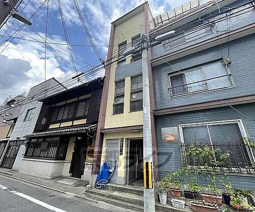 京都府京都市中京区錦小路通猪熊東入錦猪熊町 3階建 築31年10ヶ月