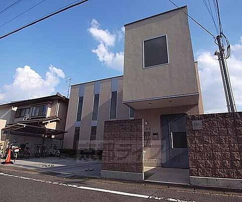 京都府京都市北区上賀茂榊田町 2階建