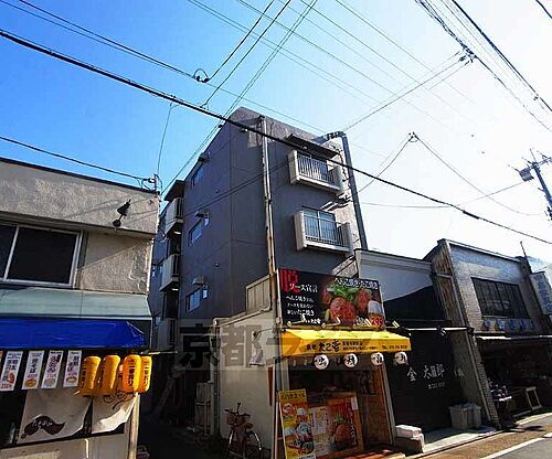 コーポ東福寺 4階建