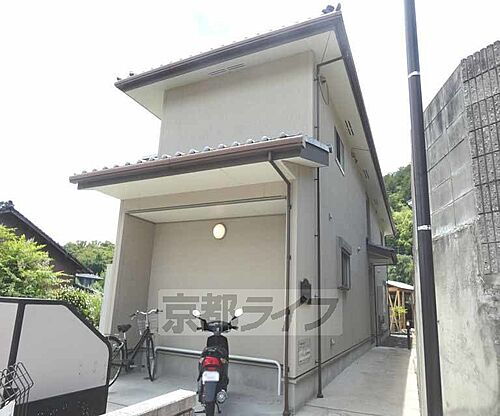京都府京都市北区衣笠氷室町 2階建 築12年10ヶ月