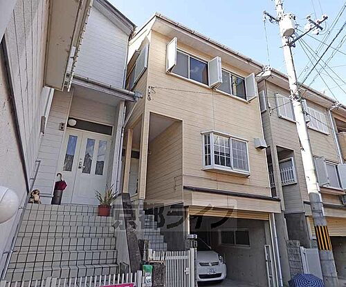 京都府京都市北区大北山原谷乾町 築33年7ヶ月 3階建