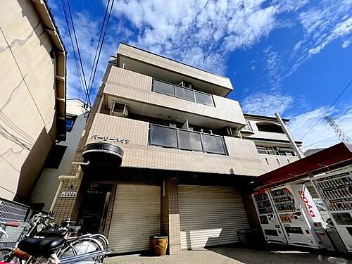 大阪府吹田市川園町 3階建 築32年7ヶ月