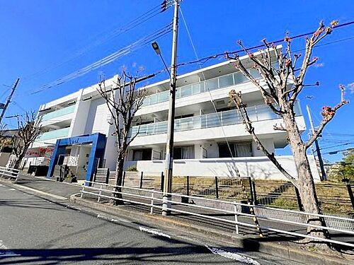大阪府吹田市佐井寺南が丘 3階建 築16年7ヶ月