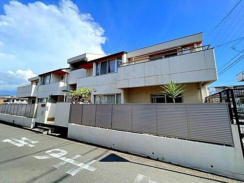 大阪府茨木市蔵垣内２丁目 築47年 3階建