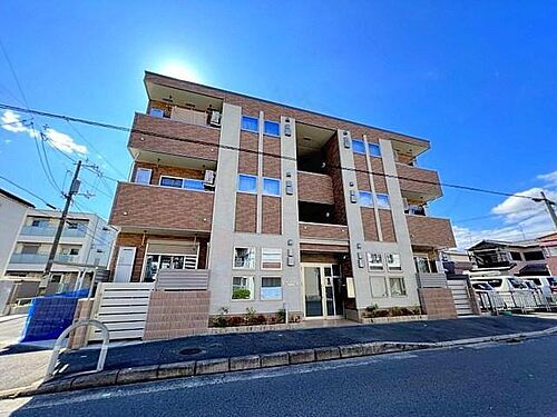 大阪府茨木市蔵垣内３丁目 築4年 3階建