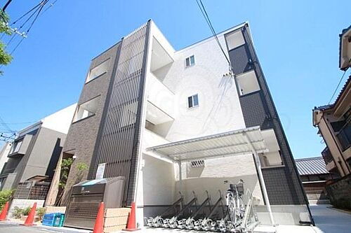 大阪府吹田市南正雀１丁目 築8年11ヶ月 3階建