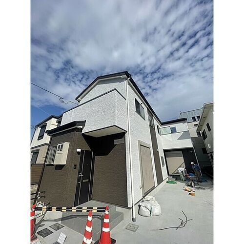 兵庫県西宮市甲子園浜田町 2階建 築2年3ヶ月
