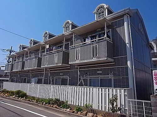 兵庫県西宮市中須佐町 築35年11ヶ月 2階建