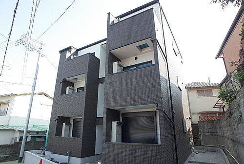 兵庫県神戸市長田区蓮宮通４丁目 築3年9ヶ月 3階建