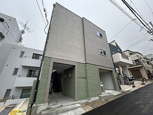 兵庫県神戸市中央区上筒井通７丁目 築61年 3階建