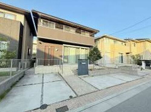 兵庫県神戸市垂水区舞多聞西５丁目 築8年4ヶ月 2階建