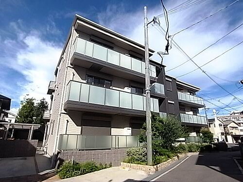 兵庫県西宮市笠屋町 築10年9ヶ月 3階建