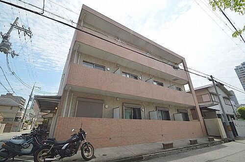 兵庫県西宮市平松町 築17年7ヶ月 3階建