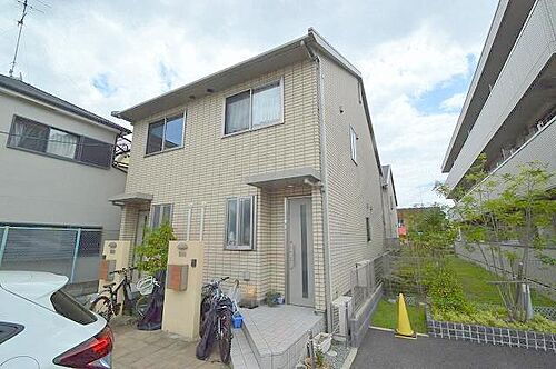 兵庫県西宮市小松町２丁目 テラスハウス