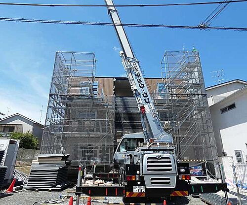 京都府京都市伏見区桃山町因幡 3階建