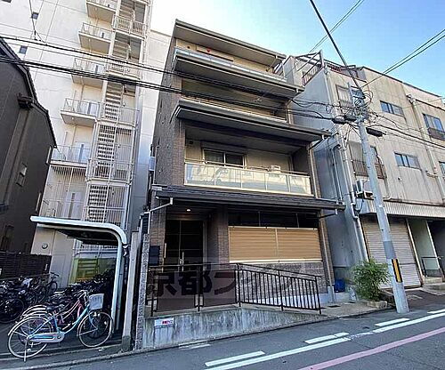 千坂御所南ＩＩ番館 4階建