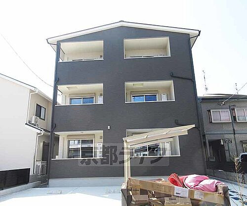 京都府京都市山科区大塚元屋敷町 3階建 築1年未満