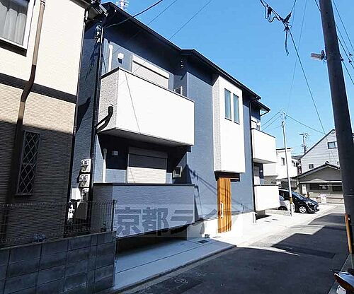 京都府京都市伏見区成町 築2年10ヶ月 2階建