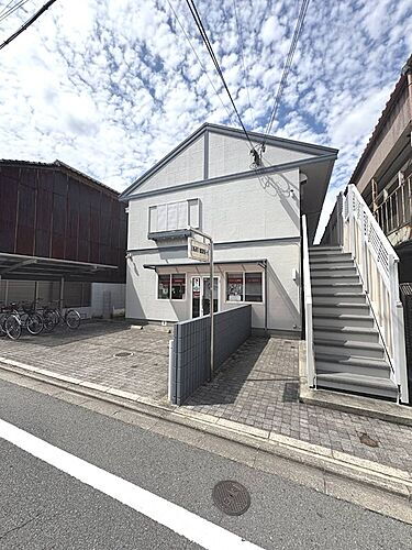 ライトハウス・イースト