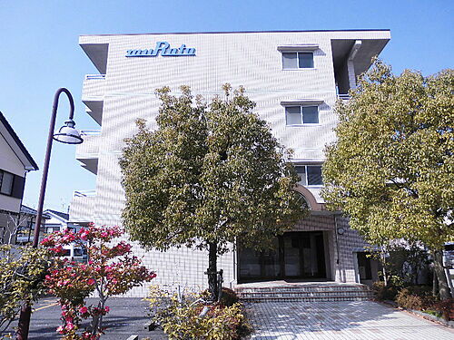 滋賀県近江八幡市堀上町 築33年2ヶ月 4階建