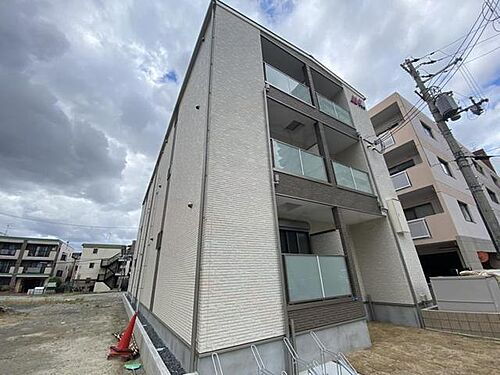 大阪府寝屋川市香里北之町 築2年2ヶ月 3階建