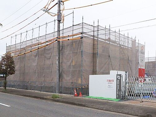 栃木県栃木市野中町 2階建 