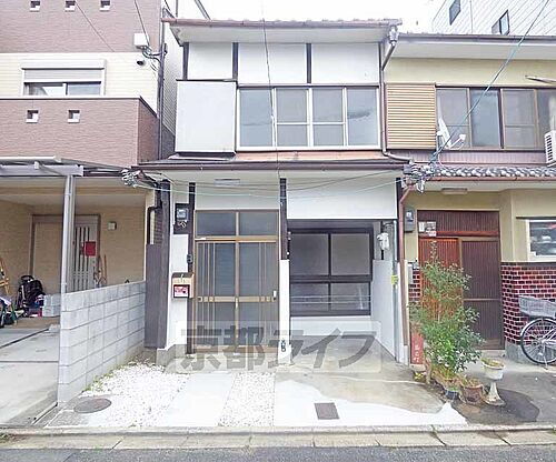 京都府京都市右京区太秦安井辰巳町 賃貸一戸建て