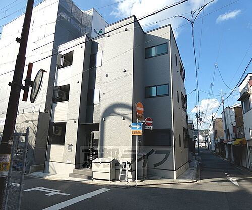 京都府京都市右京区花園伊町 賃貸アパート