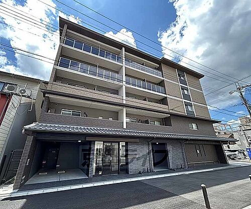 京都府京都市南区西九条横町 築2年 5階建