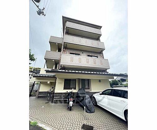京都府京都市東山区今熊野阿弥陀ケ峯町 築26年8ヶ月 4階建