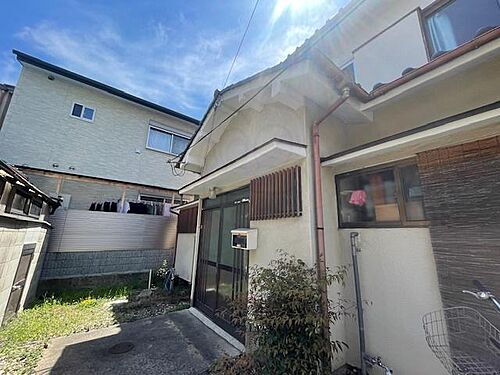 京都府京都市山科区音羽野田町 2階建
