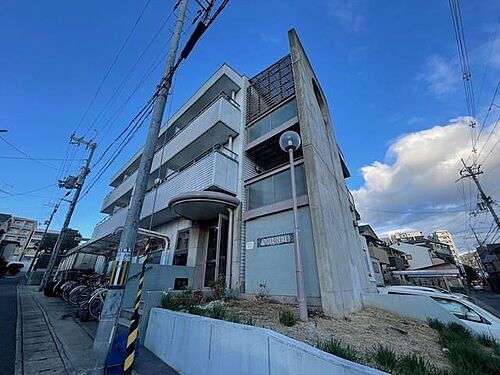 京都府京都市山科区竹鼻竹ノ街道町 築27年6ヶ月 3階建