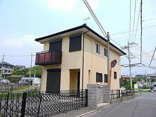 奈良県奈良市学園大和町１丁目 2階建