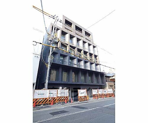 京都府京都市下京区茶磨屋町 7階建 