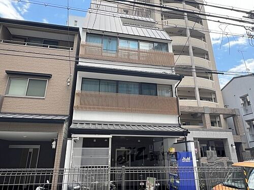 京都府京都市下京区猪熊通四条下る松本町 賃貸マンション