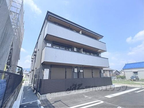 滋賀県大津市瀬田２丁目 築1年未満 3階建