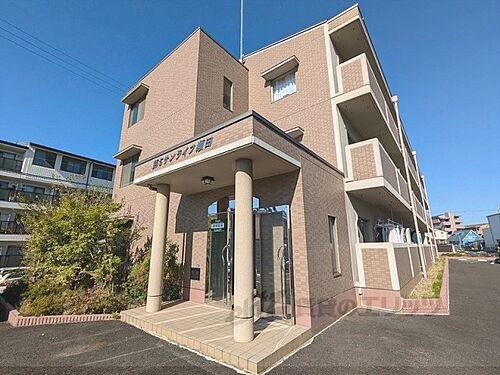 滋賀県大津市大将軍３丁目 築20年8ヶ月 3階建