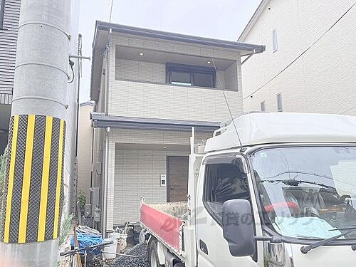 京都府京都市上京区御前通今出川上る２丁目北町 2階建 