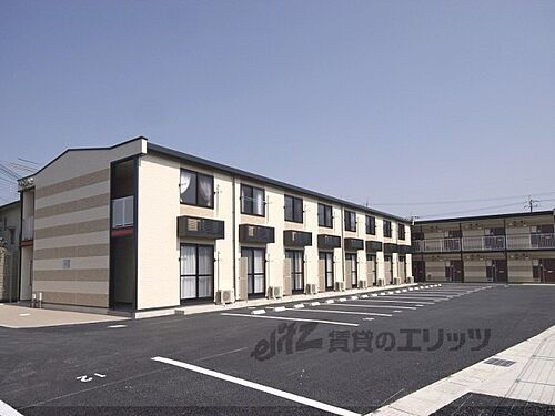 滋賀県東近江市市子川原町 賃貸アパート