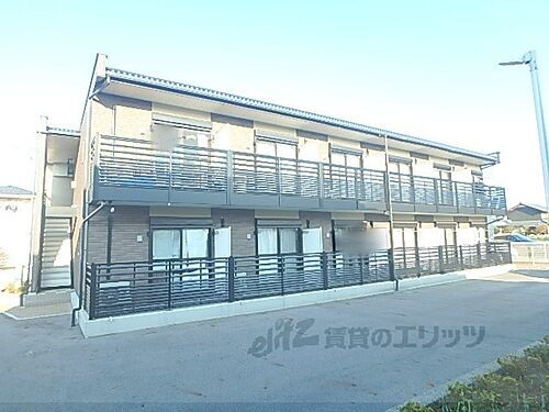 滋賀県守山市二町町 築8年8ヶ月 2階建