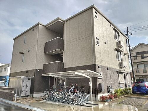 京都府向日市寺戸町飛龍 築4年3ヶ月 3階建