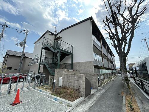 兵庫県伊丹市荒牧５丁目 賃貸アパート