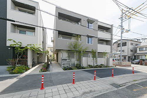 大阪府堺市北区中百舌鳥町５丁 賃貸マンション