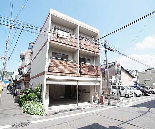 京都府京都市東山区三条通北裏白川筋西入２丁目東姉小路町 築50年9ヶ月 3階建
