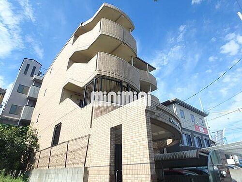 シュロッセフジ 4階建