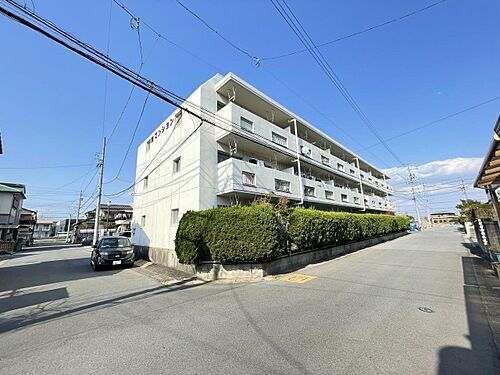 愛知県海部郡蟹江町旭２丁目 賃貸マンション