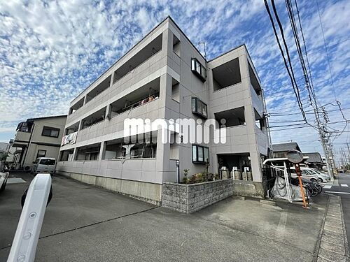 愛知県海部郡蟹江町旭２丁目 賃貸マンション