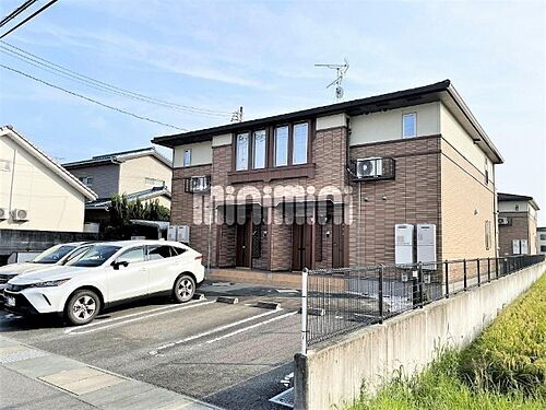 三重県津市一身田中野 賃貸アパート