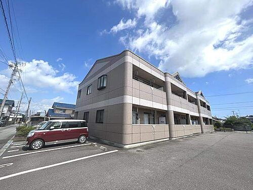 三重県津市城山１丁目 賃貸アパート