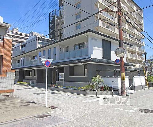 京都府京都市伏見区塩屋町 築3年8ヶ月 2階建